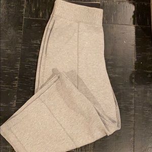 Lululemon crop everyday pants